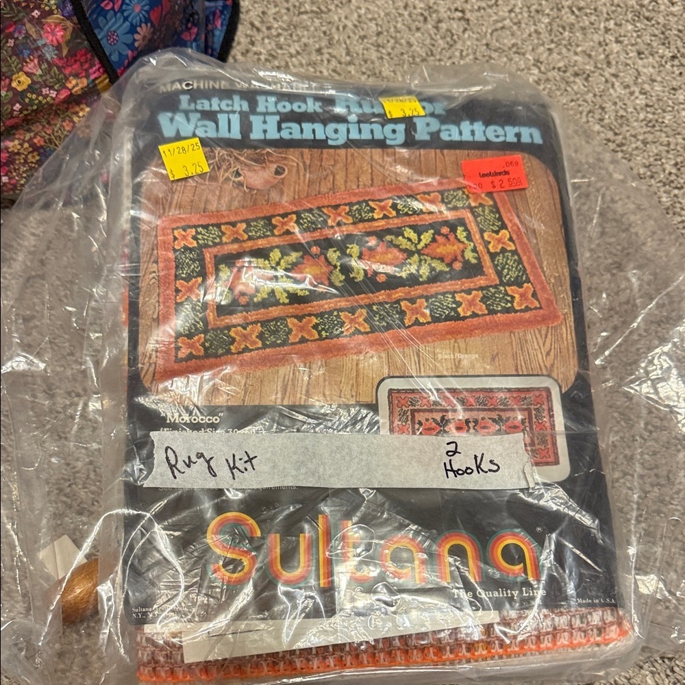 Floral Wall Hanging Kit - Multicolor